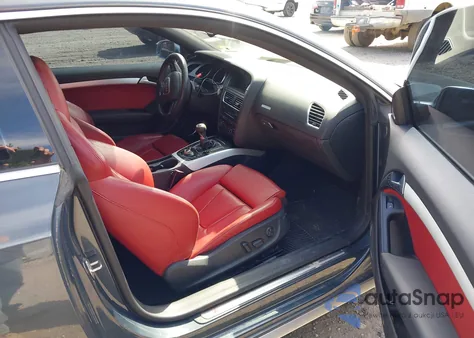 2011 Audi S5 4.2 Premium Plus из США, поврежденный, VIN WAUGVAFR8BA074692